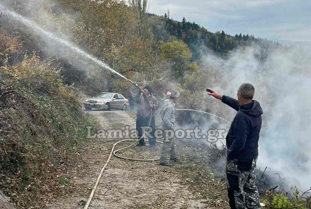 Φθιώτιδα: Άναψε φωτιά μέσα στα σπίτια - Έτρεχε πάλι η Πυροσβεστική στα Μάρμαρα (ΒΙΝΤΕΟ)