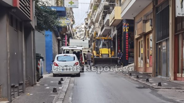 Κανονικά η κυκλοφορία των οχημάτων στην οδό Καραϊσκάκη