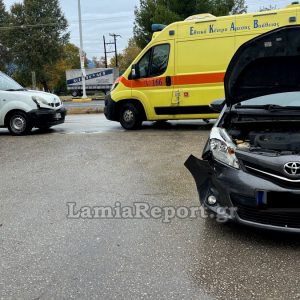 Λαμία:  Τροχαίο το πρωί στον παράδρομο της ΔΕΗ - Δείτε εικόνες