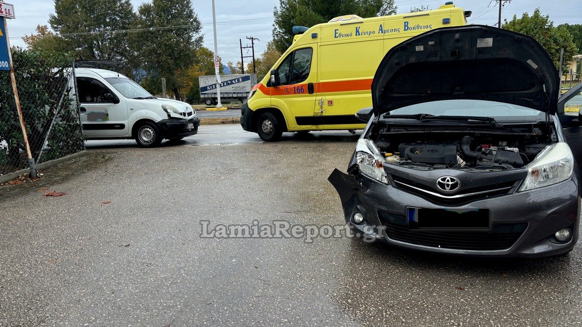 Λαμία: Τροχαίο το πρωί στον παράδρομο της ΔΕΗ - Δείτε εικόνες