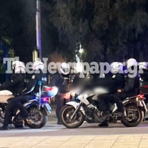 Αστυνομικός κατήγγειλε οδηγό ΙΧ στο Βόλο πως τον έφτυσε και τον χτύπησε