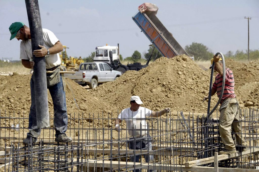 ΔΥΠΑ: Η προθεσμία για τις αιτήσεις του ειδικού εποχικού βοηθήματος