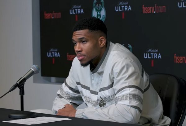 Γιάννης Αντετοκούνμπο: Η αντίδραση του «Greek freak» στο ρατσιστικό σχόλιο του Ντόναλντ Τραμπ