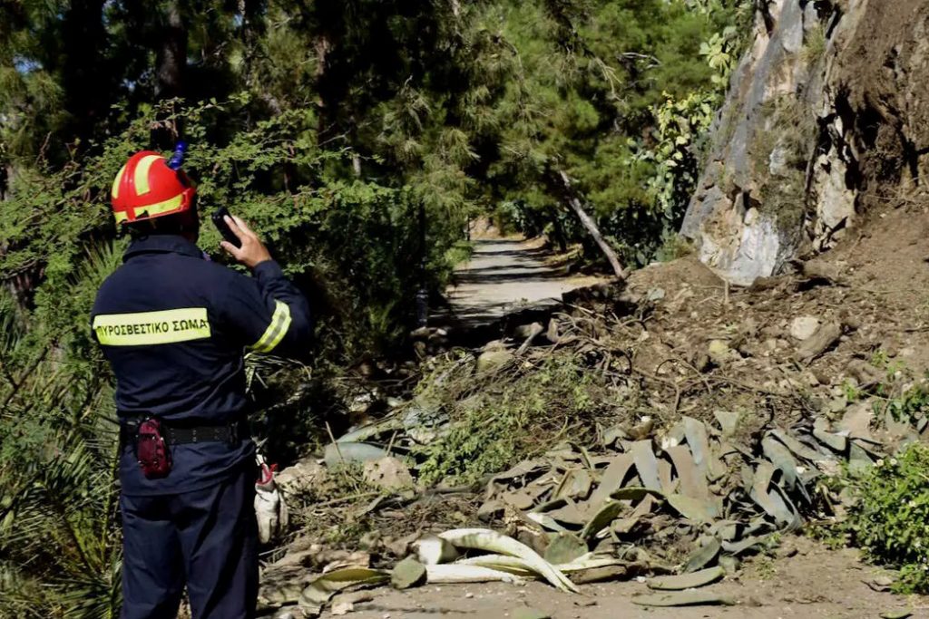 Ζαγόρι: Επιχείρηση διάσωσης 72χρονου πεζοπόρου με σοβαρό καρδιολογικό πρόβλημα