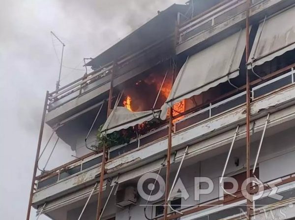 Φωτιά σε διαμέρισμα στην Καλαμάτα: Στο νοσοκομείο τέσσερα άτομα