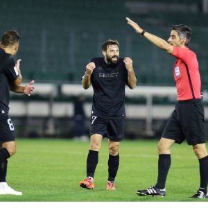 Ο Παπαδόπουλος σφυρίζει τη Λαμία με ΑΕΚ