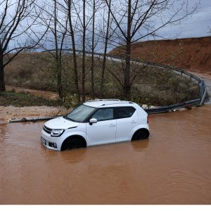 Κακοκαιρία Bora: Ξεπέρασαν τις 4.000 οι κλήσεις που έλαβε η Πυροσβεστική