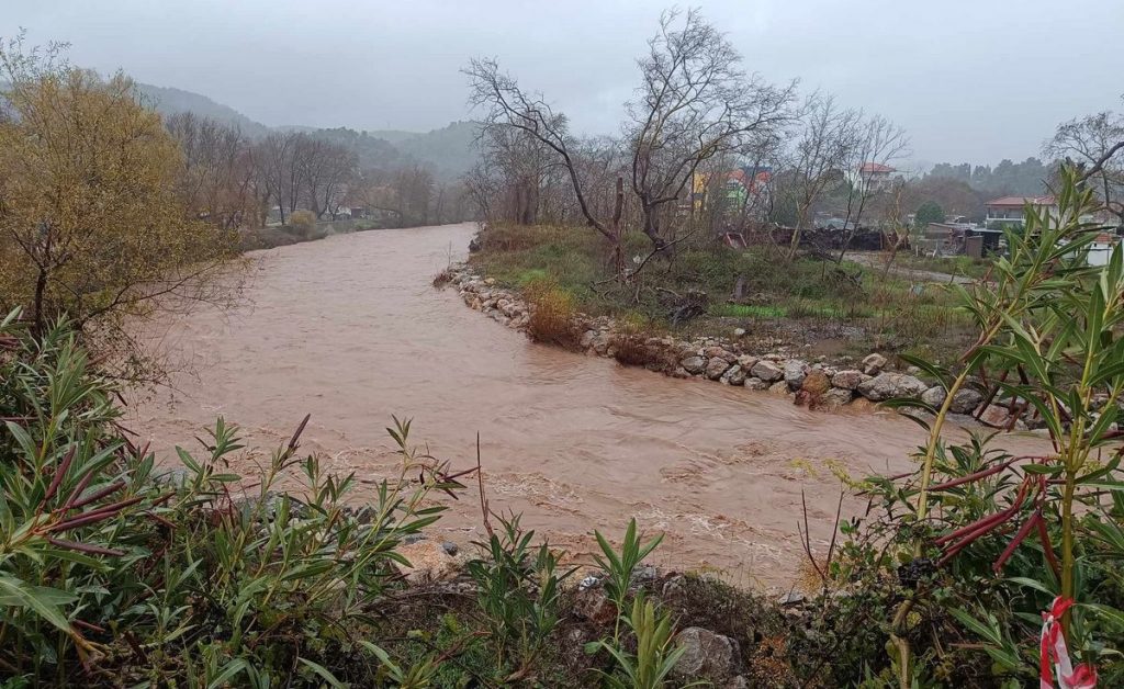 Εύβοια: Διακοπή κυκλοφορίας προς Όσιο Δαυίδ