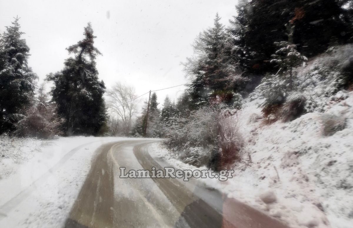 Χιόνισε για τα καλά στα χωριά της Υπάτης (ΦΩΤΟ)