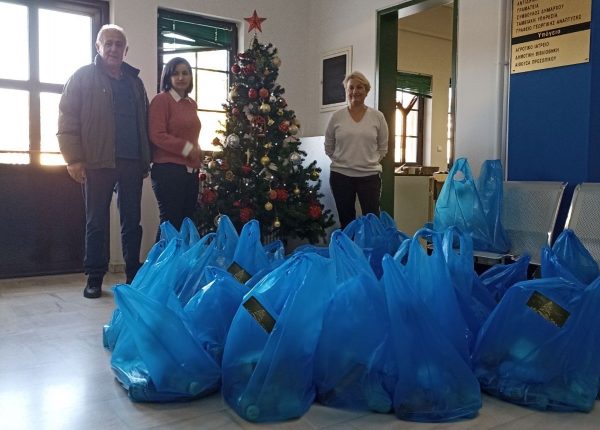 Το Κοινωνικό Παντοπωλείο του Δήμου Λοκρών διένειμε τροφές