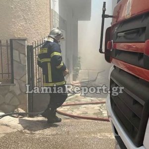 Ξέσπασε πυρκαγιά στο σπίτι του και δεν πρόλαβε να βγει