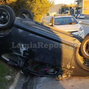 Στυλίδα: Προσπάθησε να αποφύγει σκυλί κι έφερε τούμπες (ΦΩΤΟ)