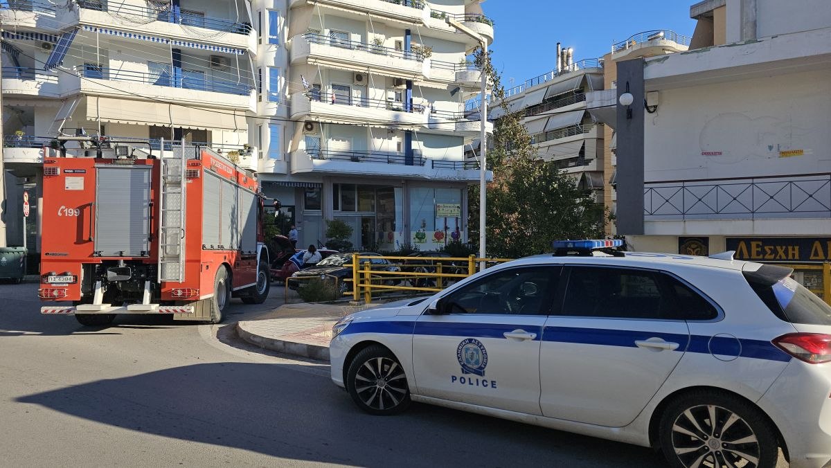 Λαμία: Αναστάτωση από πυρκαγιά σε καμινάδα (ΒΙΝΤΕΟ-ΦΩΤΟ)