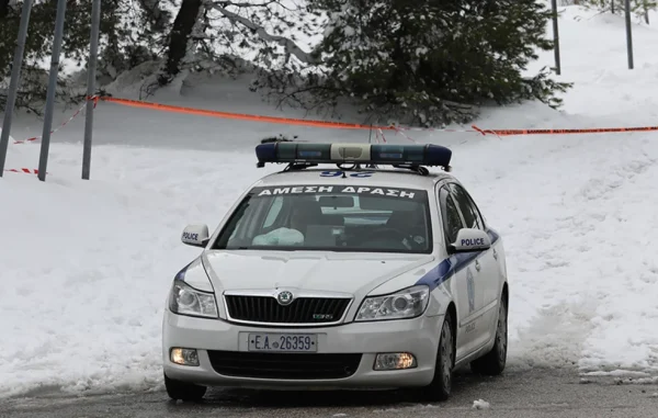 Χιόνια στη Δυτική Μακεδονία – Με αλυσίδες η κυκλοφορία των οχημάτων σε περιοχές της Καστοριάς και της Φλώρινας