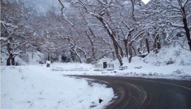 Χιόνια και τσουχτερό κρύο βλέπουν για τα Χριστούγεννα οι μετεωρολόγοι - Οι περιοχές που θα χιονίσει