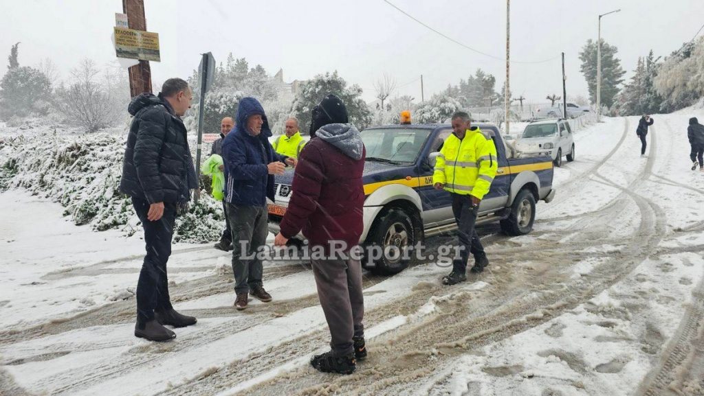 Το "Ευχαριστώ" του Πανουργιά στους εργαζόμενους του Δήμου που έδωσαν μάχη με τον χιονιά (ΒΙΝΤΕΟ-ΦΩΤΟ)