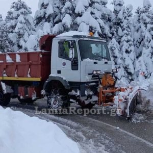 Δήμος Λαμιέων: Συνεχίζεται η μάχη με τα χιόνια στα ορεινά χωριά