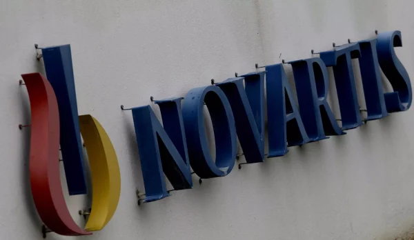 Novartis: Στο εδώλιο Δεσταμπασίδης και Κελέση για ψευδή κατάθεση και ψευδή καταμήνυση