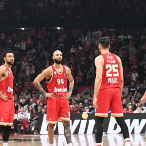 Ολυμπιακός – Φενέρμπαχτσε 77-87: Οι Τούρκοι επέβαλαν τον ρυθμό τους και έφυγαν νικητές από το ΣΕΦ