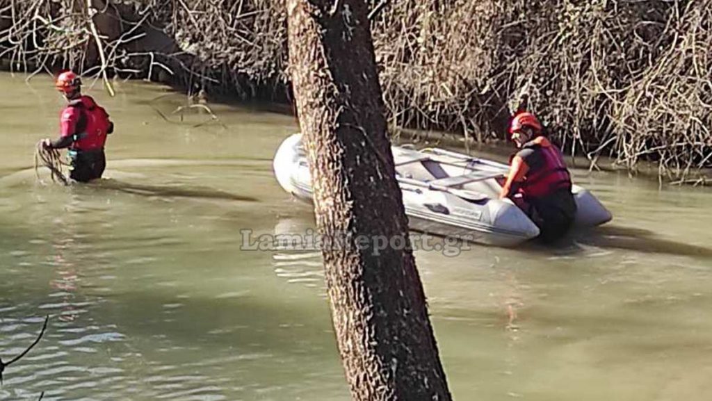 Με βάρκες, drone και ειδικά σκυλιά συνεχίζονται οι αναζητήσεις για τον 39χρονο (ΦΩΤΟ)