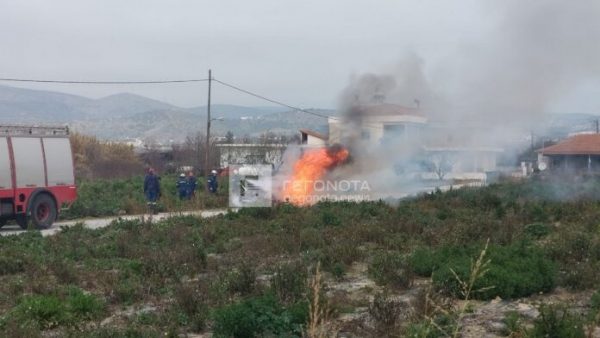 Αυτοκίνητο έγινε στάχτη από πυρκαγιά - Κινδύνευσε ο ιερέας οδηγός του