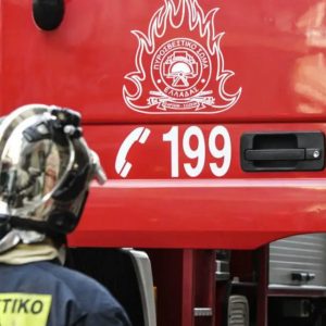 Φωτιά σε εργοστάσιο στο Κορωπί: Επιχειρούν 42 πυροσβέστες