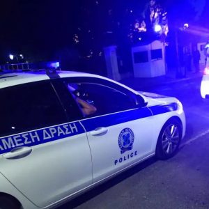 Καταδίωξη με νεκρό οδηγό μηχανής στη Νέα Πέραμο – Ένας τραυματίας