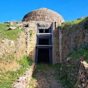 Ταξίδι στην εποχή του βασιλιά Νέστορα στον αρχαιολογικό χώρο της Περιστεριάς στη Μεσσηνία