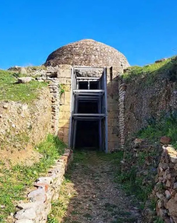 Ταξίδι στην εποχή του βασιλιά Νέστορα στον αρχαιολογικό χώρο της Περιστεριάς στη Μεσσηνία