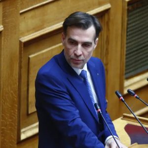 Χουρδάκης: Θέτω την παραίτησή μου στη διάθεση του Στέφανου Κασσελάκη