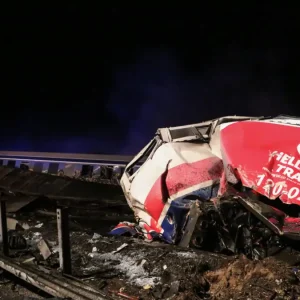 Στο μικροσκόπιο της κυβέρνησης η Hellenic Train για τα Τέμπη – Το πόρισμα του Πολυτεχνείου και η επανεξέταση της σύμβασης