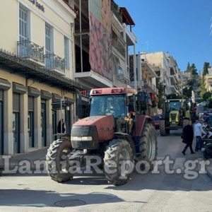 Μπλόκα αγροτών: Κάθε απόγευμα θα κλείνουν οι δρόμοι στη Θεσσαλία