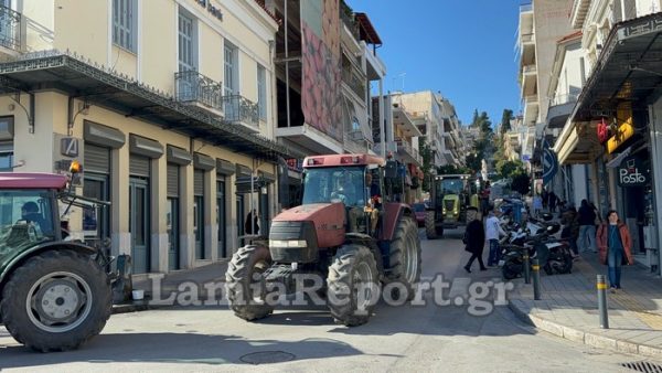 Μπλόκα αγροτών: Κάθε απόγευμα θα κλείνουν οι δρόμοι στη Θεσσαλία