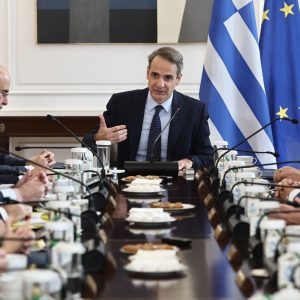 Σχεδιάζεται ανασχηματισμός - Η ανάγκη για ένα κυβερνητικό restart