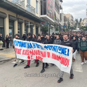 Στις συγκεντρώσεις για τα Τέμπη μαθητές, φοιτητές και εκπαιδευτικοί