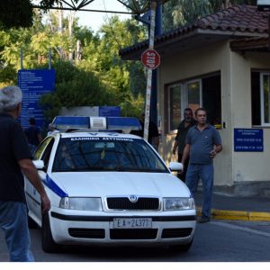 Τρόφιμος στο Δαφνί σκότωσε με γυαλί μια 44χρονη ασθενή - Το θύμα είχε εισαχθεί για νοσηλεία πριν από μια ημέρα