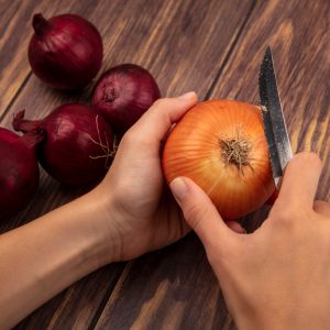 Πώς από ένα κρεμμύδι κατέληξε στο νοσοκομείο – Απίστευτο περιστατικό