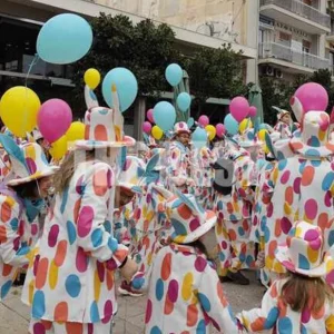 Περισσότεροι από 20.000 μικροί καρναβαλιστές στην Πάτρα - Δείτε φωτογραφίες