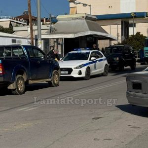 Λαμία: Τροχαίο ατύχημα σε διασταύρωση