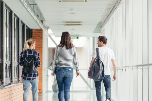 Ποια είναι τα 11 ξένα πανεπιστήμια που καταθέτουν αίτηση για να ανοίξουν παραρτήματα στην Ελλάδα