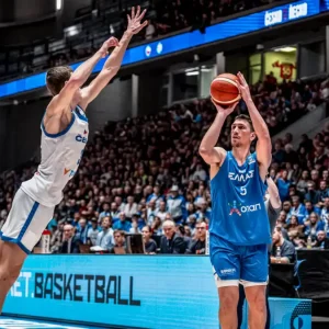 Eurobasket 2025: Oι ομάδες που έχουν προκριθεί και η κλήρωση για την τελική φάση