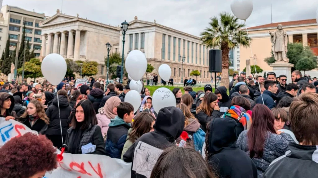 Συγκεντρώσεις για τα Τέμπη: Μαθητικές και φοιτητικές κινητοποιήσεις