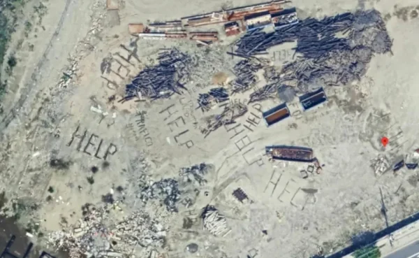 Εκκλήσεις για «βοήθεια» ορατές από το Google Earth ανησυχούν το διαδίκτυο