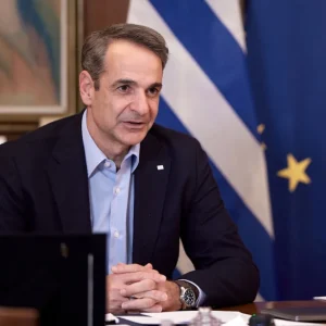 Συγχαρητήρια Μητσοτάκη σε Μερτς: Μια αποφασιστική νίκη για την πολιτική μας οικογένεια