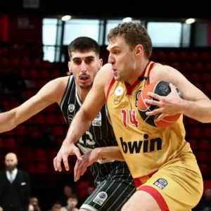 Ολυμπιακός – ΠΑΟΚ 86-60: Ζορίστηκε για ένα ημίχρονο στο ΣΕΦ αλλά «καθάρισε» με Βεζένκοφ (Βίντεο)