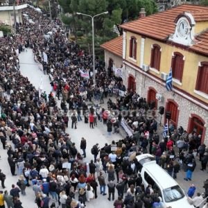 Λαμία: Η μεγαλύτερη πορεία που έγινε στην πόλη ήταν αυτή για τα Τέμπη - ΒΙΝΤΕΟ με εικόνες από drone