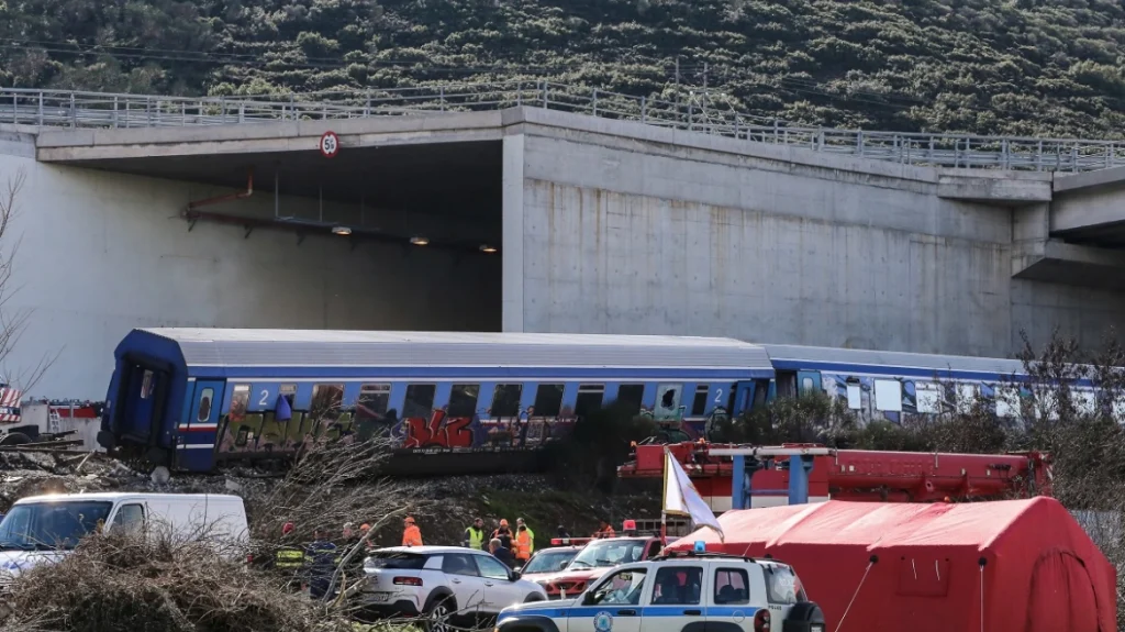 Εισαγγελία Λάρισας: Δεν δώσαμε εντολή για παρέμβαση στο χώρο του δυστυχήματος στα Τέμπη