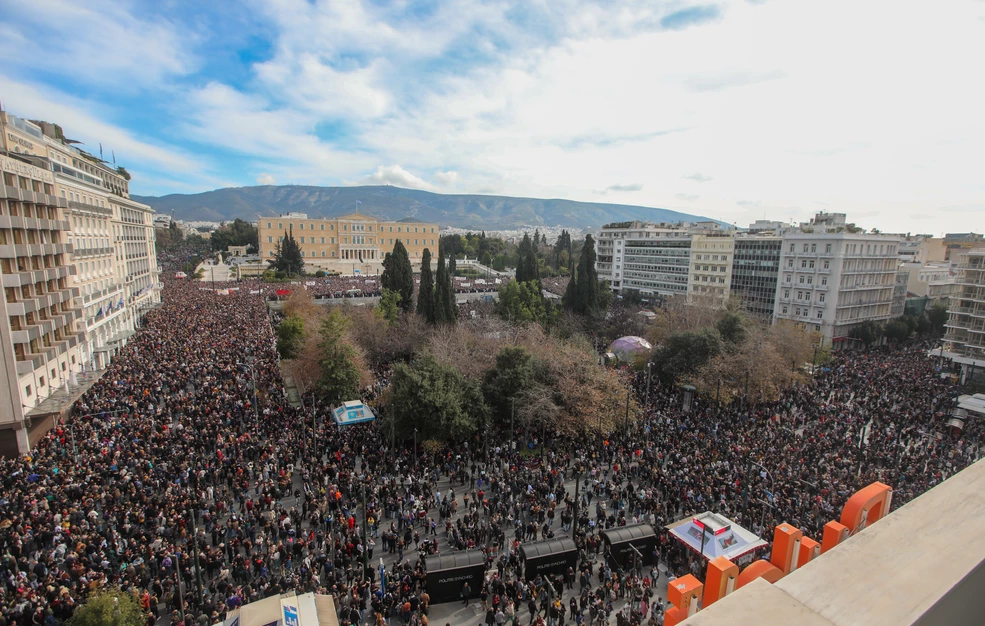 Απεργία 28 Φεβρουαρίου για τα Τέμπη: Αποφάσεις για τα μέσα μαζικής μεταφοράς, ακινητοποιημένα τα τρένα, δεμένα τα πλοία