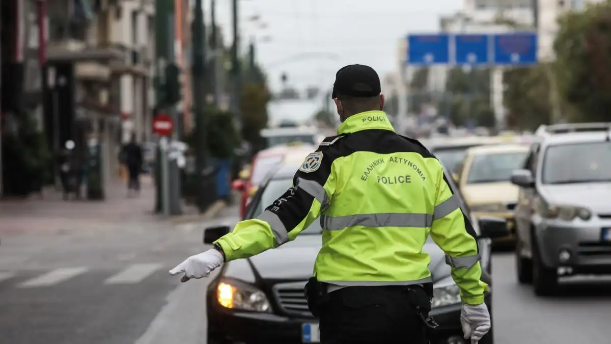 Αθήνα: Βρέθηκε ύποπτο αντικείμενο στην οδό Ρηγίλλης – Διακόπηκε η κυκλοφορία των αυτοκινήτων