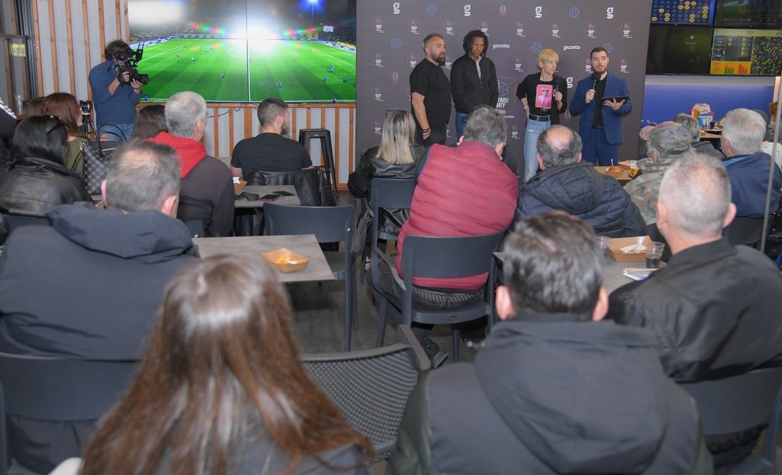 Απολαυστικό pre-game show με Ντανιέλ Μπατίστα και Γρηγόρη Γκουντάρα για το Άρης - ΑΕΚ